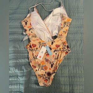 Cupshe one piece Bathing suit BRAND NEW W TAGS size XXL
